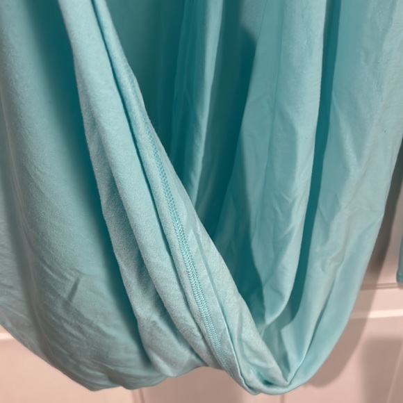 Cover up top with long sleeves Zella - Picture 4 of 7